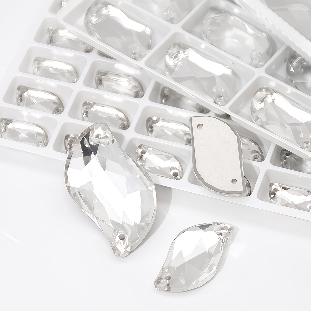 S Shape Sew On Rhinestone Crys - đánh giá và giá Sew On Rhinestone