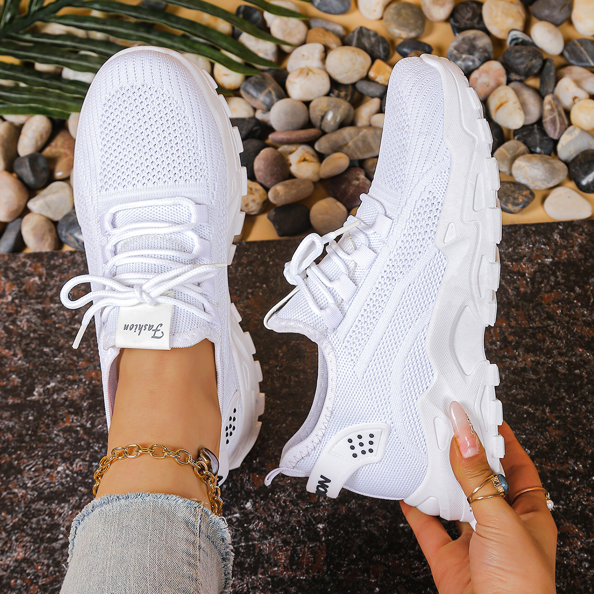 Women's sports shoes 2026，Brea - đánh giá và giá Guipure Lace Panel