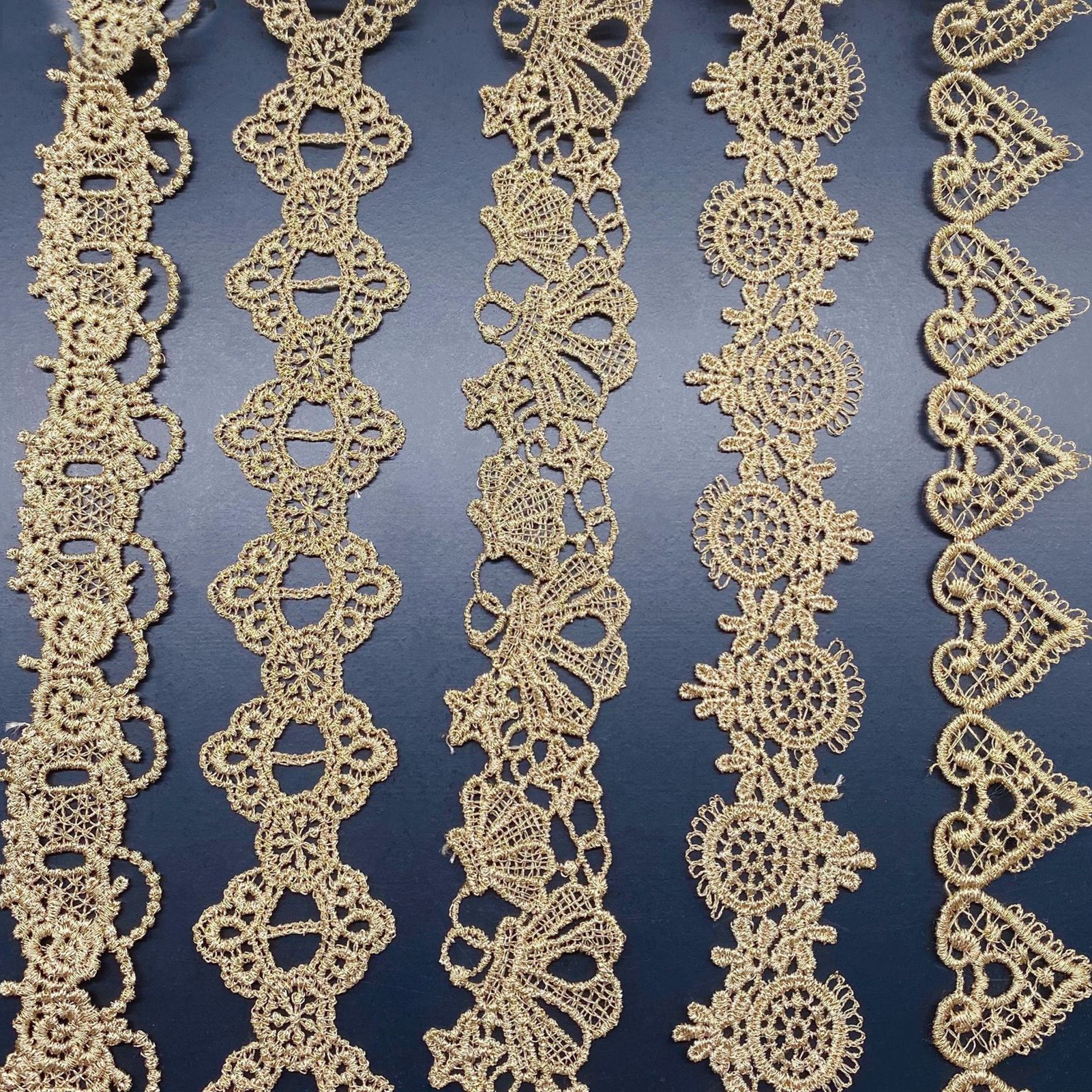 2yards Golden Embroidered Love - đánh giá và giá Lace Ribbon Trim