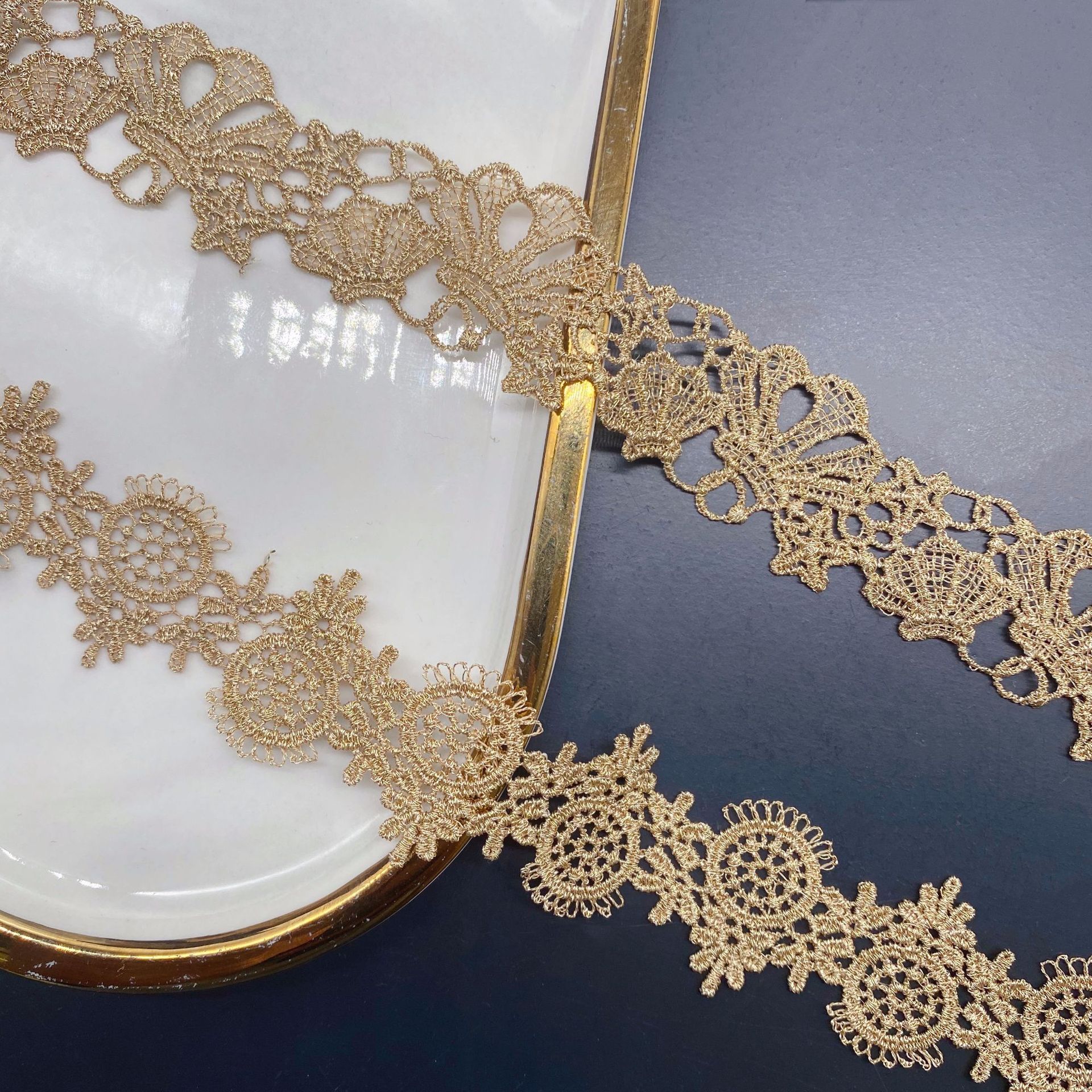 2yards Golden Embroidered Love - đánh giá và giá Lace Ribbon Trim