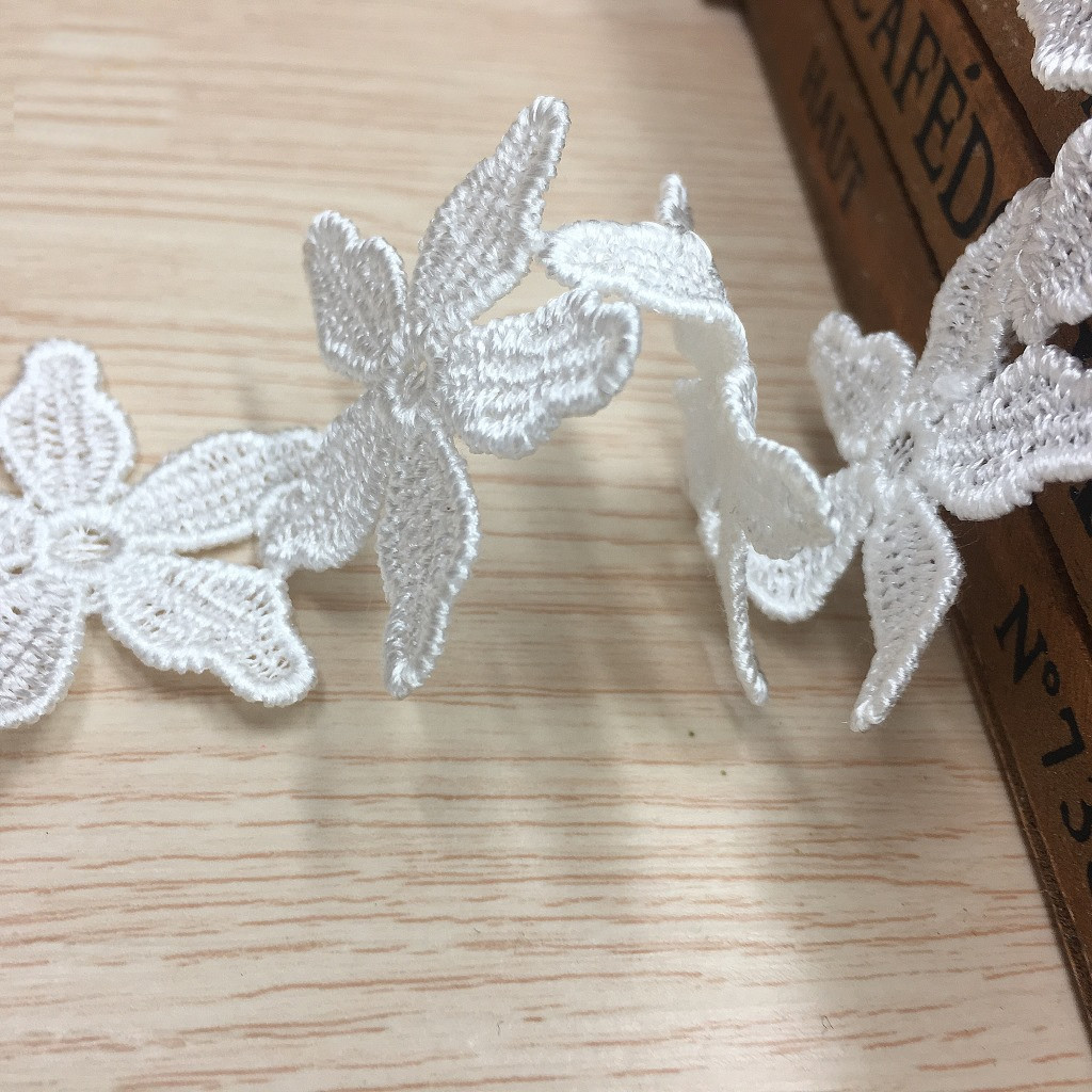 Embroidered Five-leaf Flower O - đánh giá và giá Lace Ribbon Trim