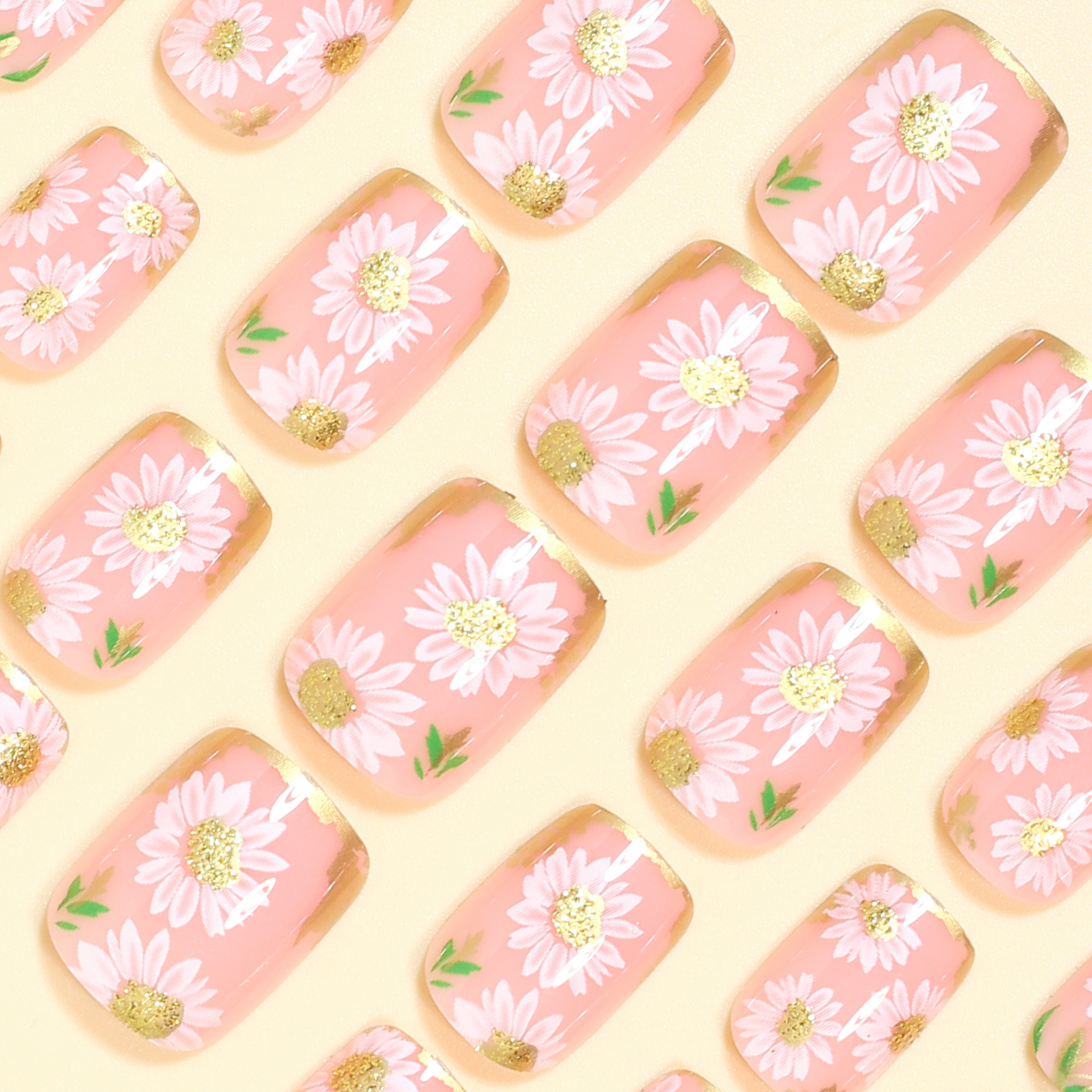 Short Square fake nails golden - đánh giá và giá Embroidery Embellishments