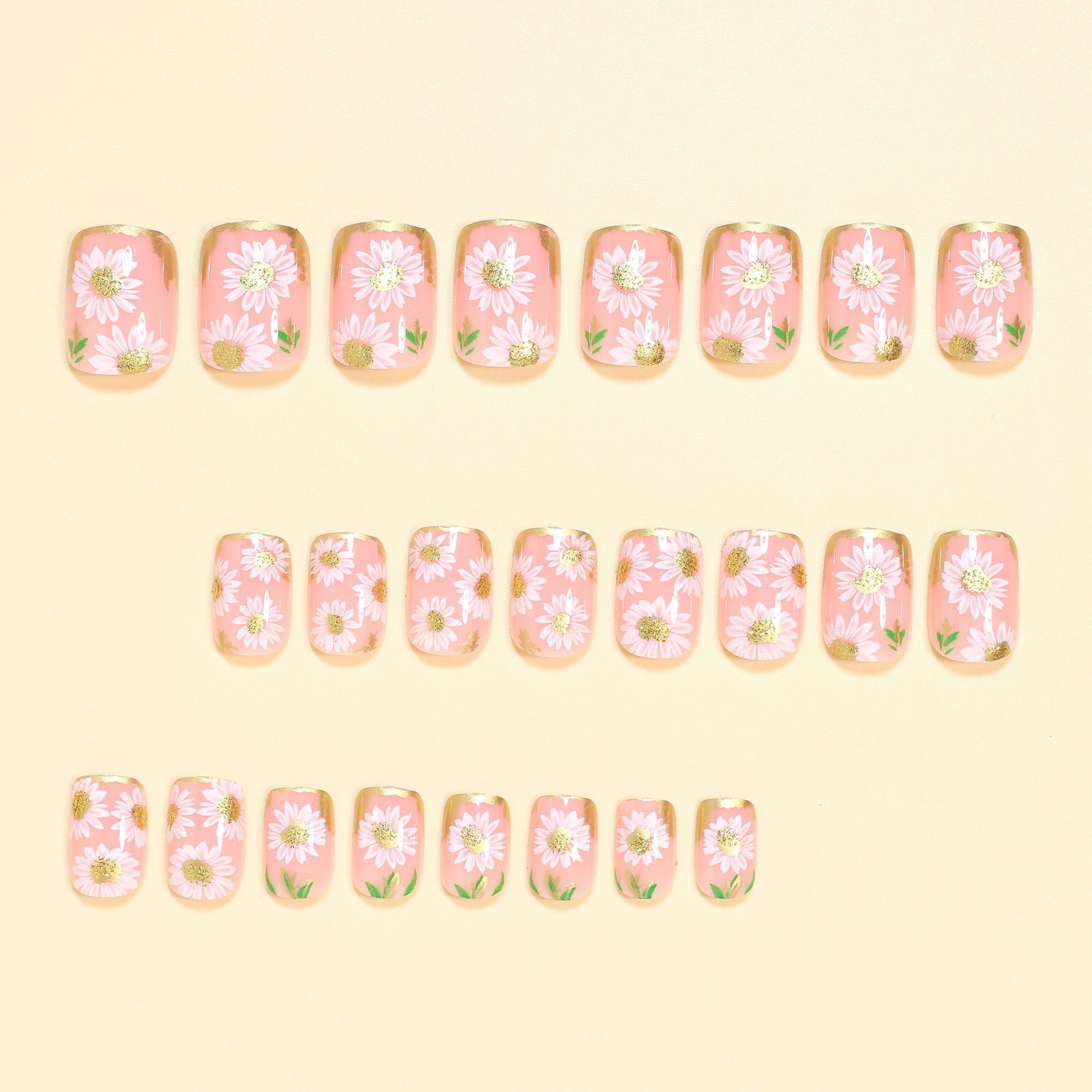 Short Square fake nails golden - đánh giá và giá Embroidery Embellishments