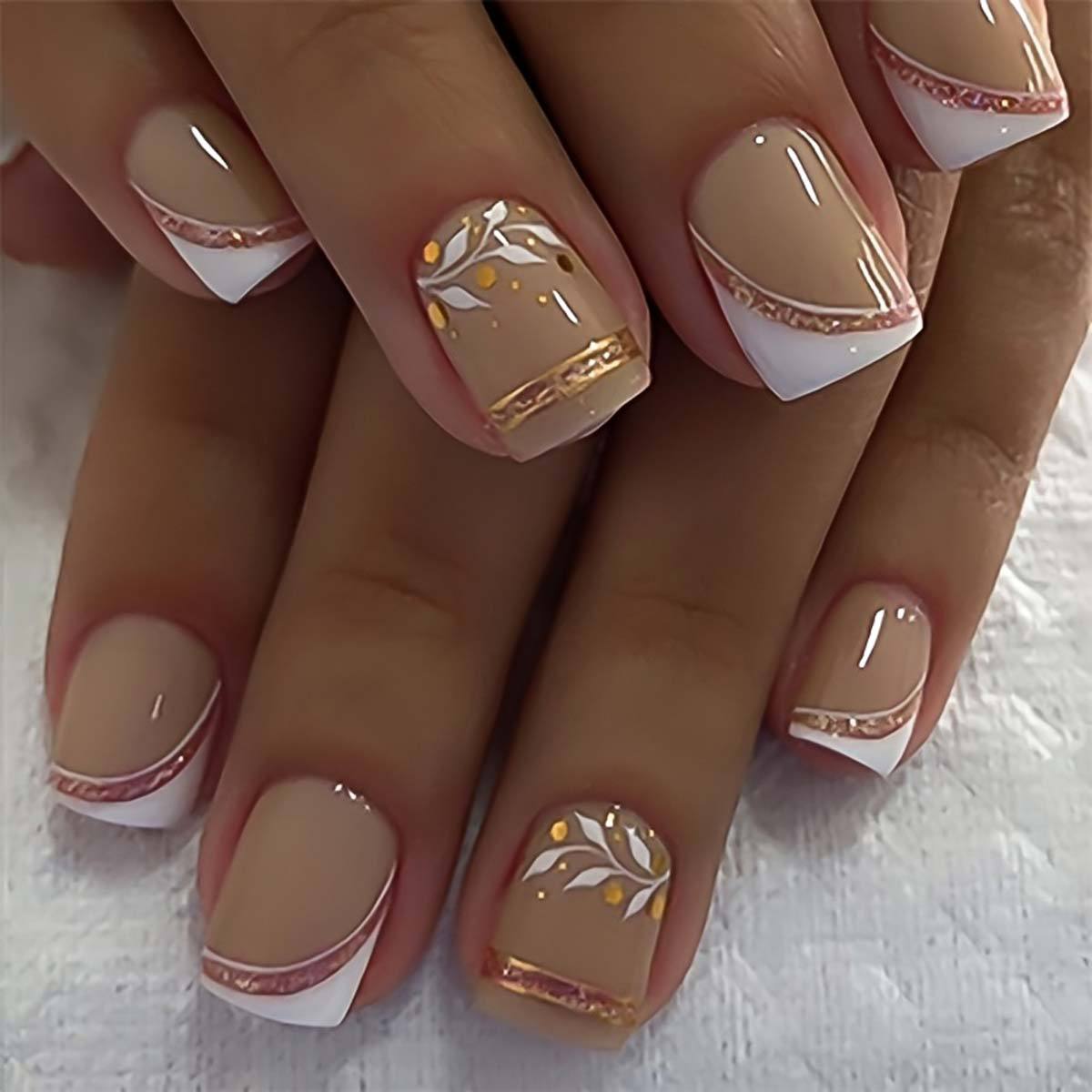 Short Square fake nails golden - đánh giá và giá Embroidery Embellishments