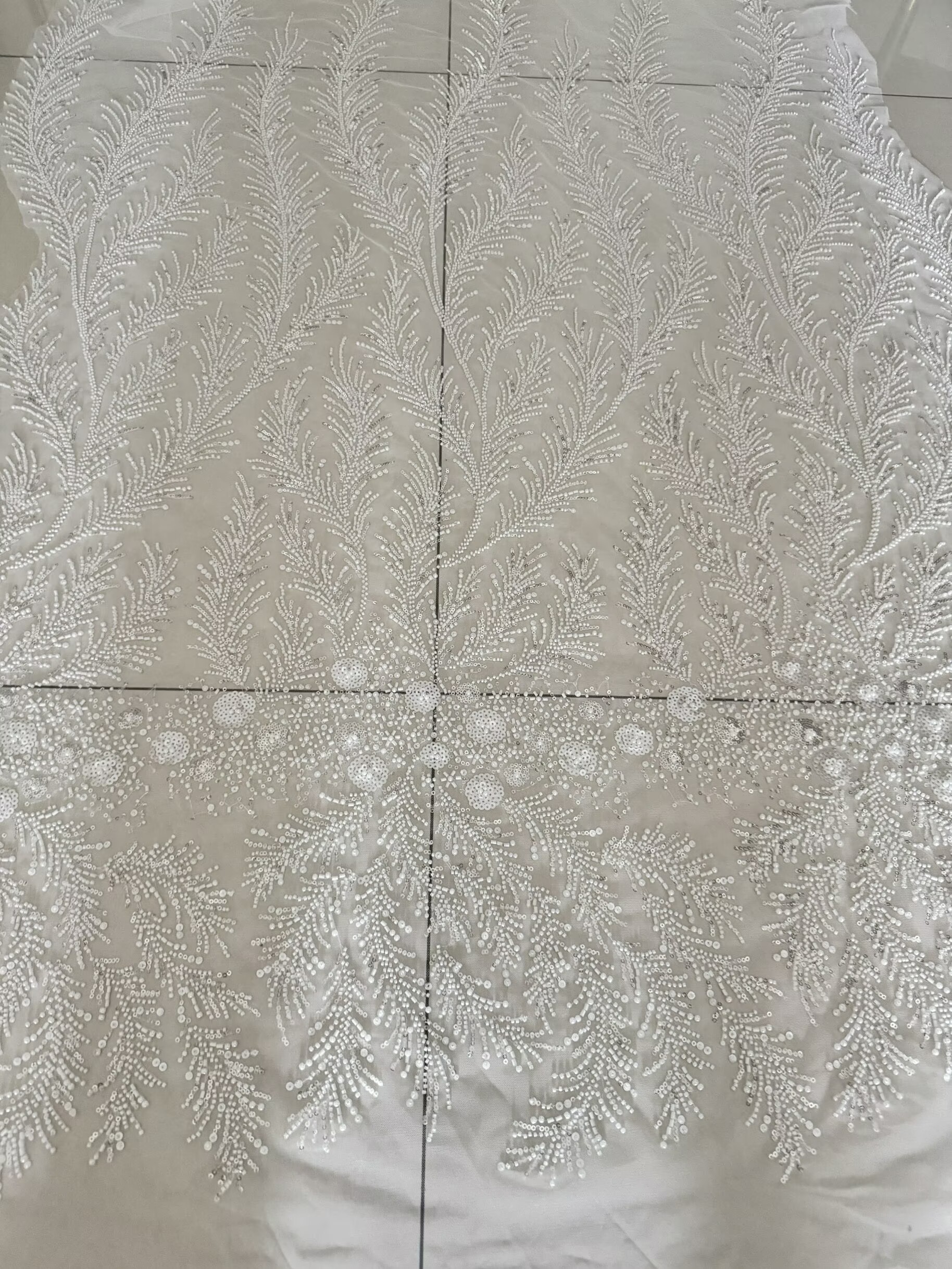 White Beaded Pearl Crystal Seq - đánh giá và giá Crystal Mesh Fabric